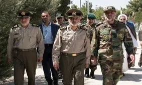 بازدید فرمانده کل ارتش از منطقه پدافند هوایی شمال‌شرق کشور