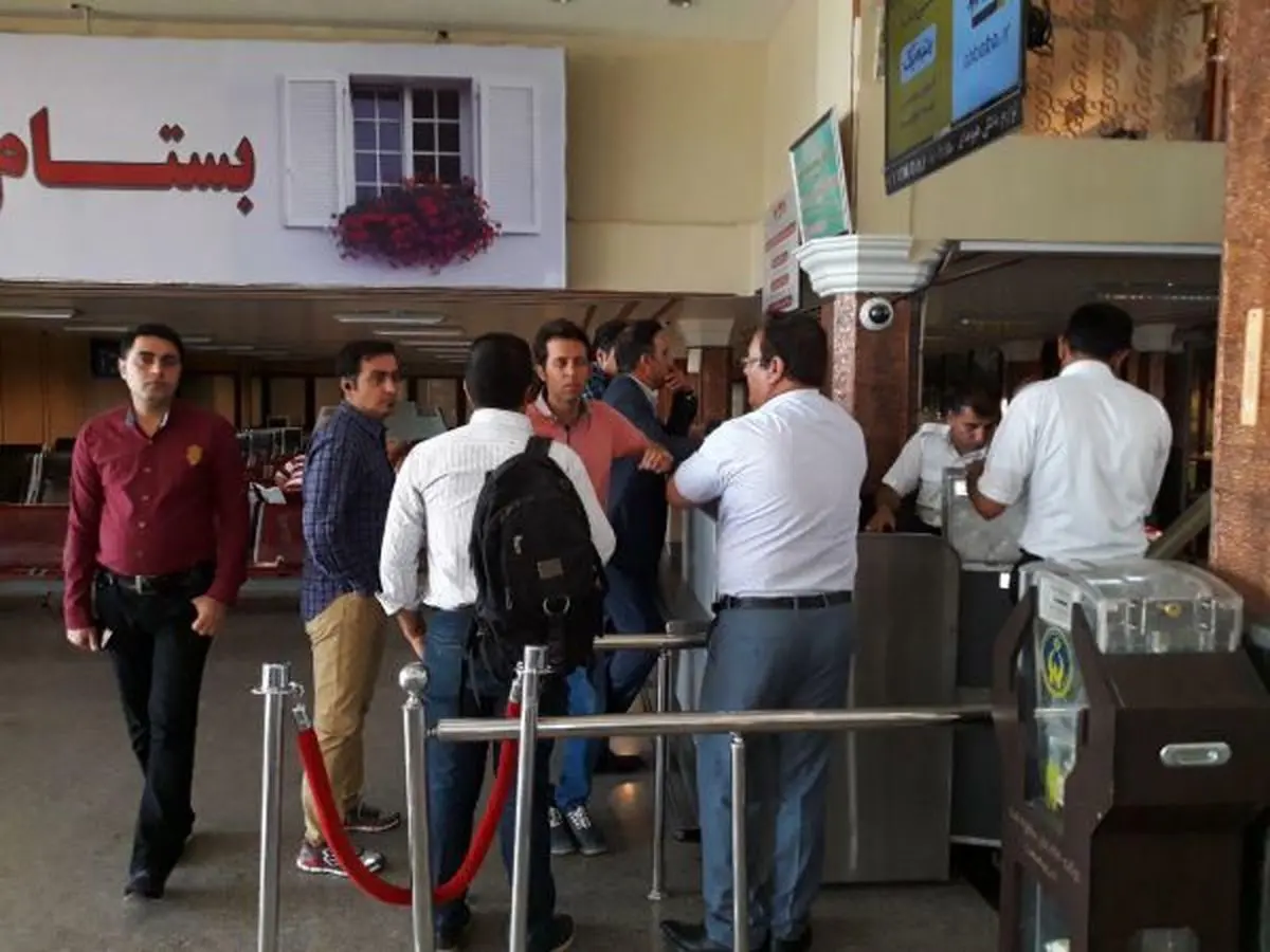 سردرگمی 6 ساعته مسافران اصفهان در فرودگاه کرمان/ هواپیمای ماهان نقص فنی دارد