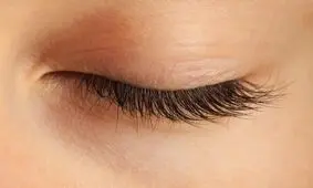 ۵روش برای مراقبت و تقویت مژه