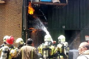 آتش سوزی انبار مواد شیمیایی در شهر ری مهار شد