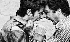 5 مهاجم مردی را در روستا چاقو چاقو کردند!