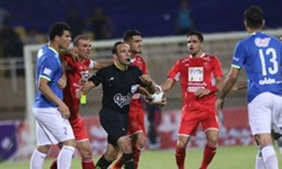اعتراض تند بازیکنان پرسپولیس به مسئول کانون هواداران باشگاه