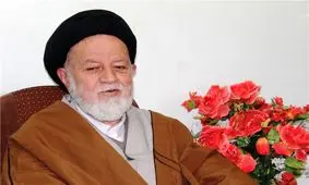 سمنان| آیت‌الله شاهچراغی: ملتی که هزاران "شهید حججی" دارد پوزه ترامپ را به خاک می‌مالد