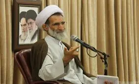 امام‌جمعه شهرکرد: تیم اقتصادی دولت تا امروز نتیجه نداده؛ شرایط اقتصاد کنونی در شأن مردم نیست