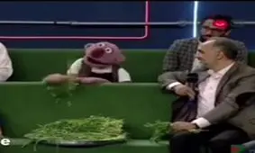 کنایه جناب خان به روزنامه‌ها