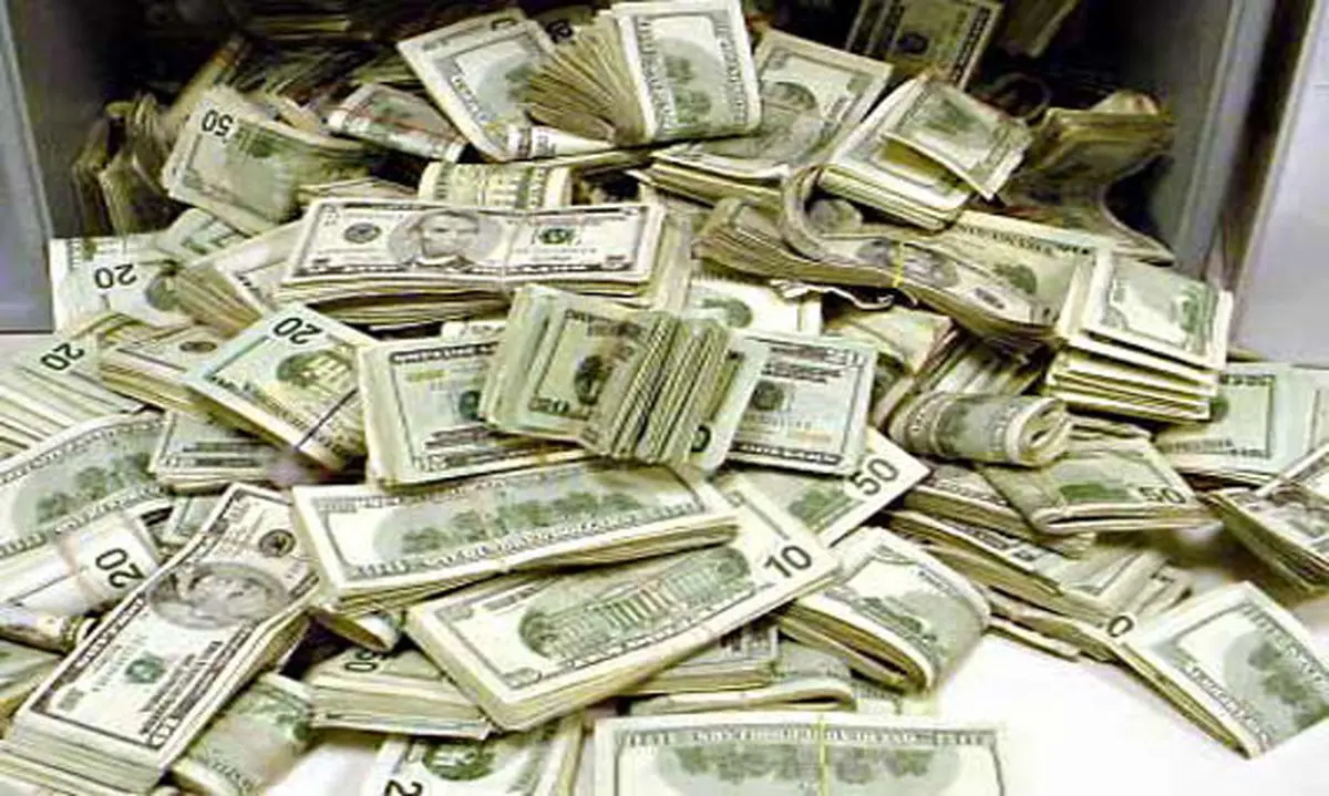۹ میلیارد دلار ارز دولتی گُم شد