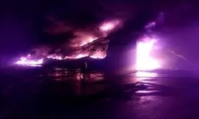 مهار کامل آتش سوزی در انبار یکی از واحدهای تولیدی ابهر