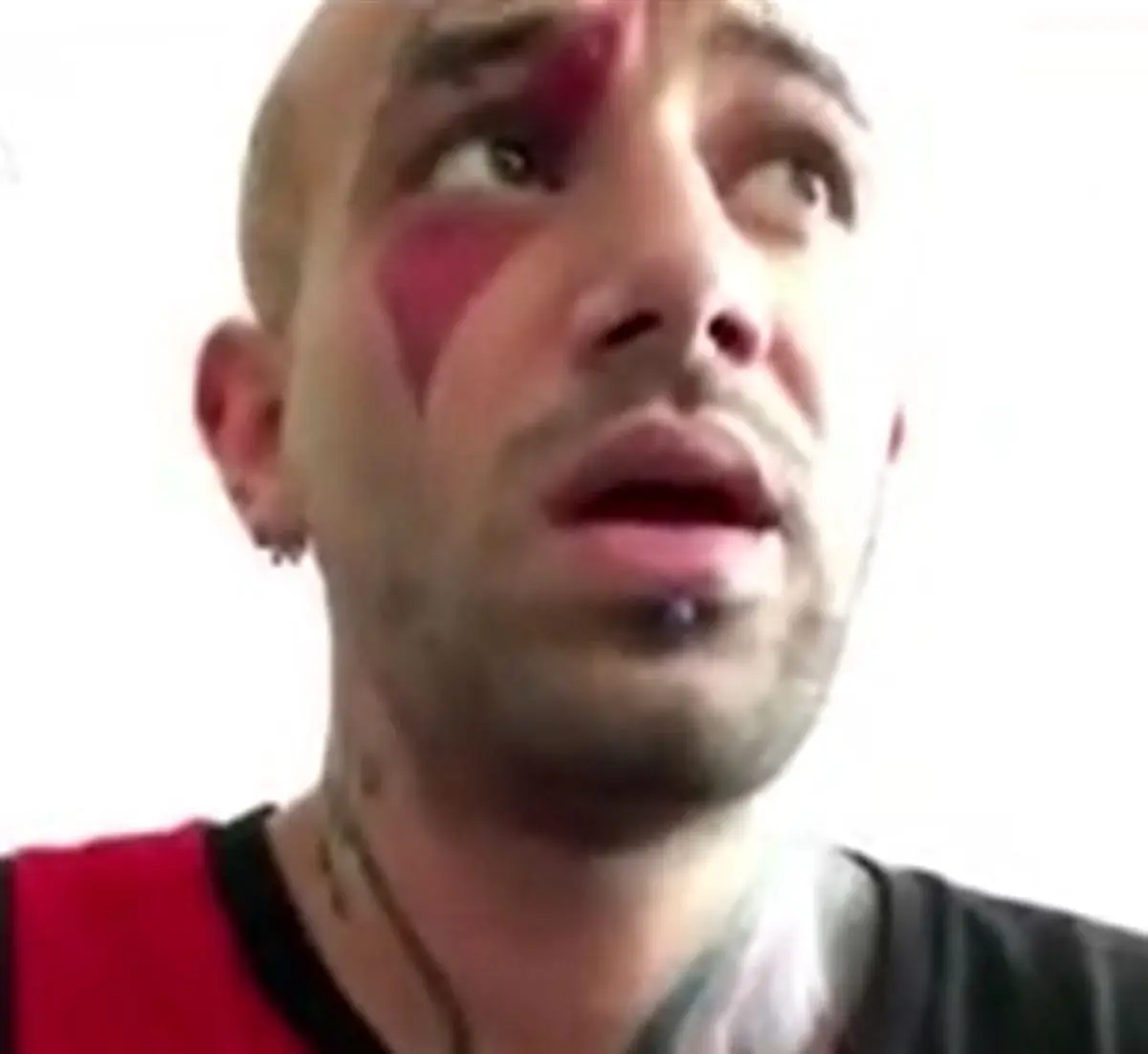 تتلو، حجت الاسلام رئیسی را تهدید کرد