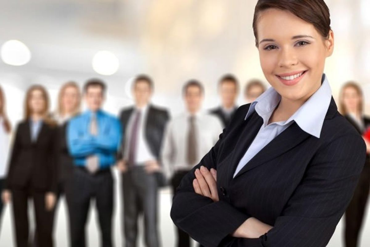 چگونه اعتمادبهنفس خود را بهعنوان یک کارمند زن افزایش دهید ؟