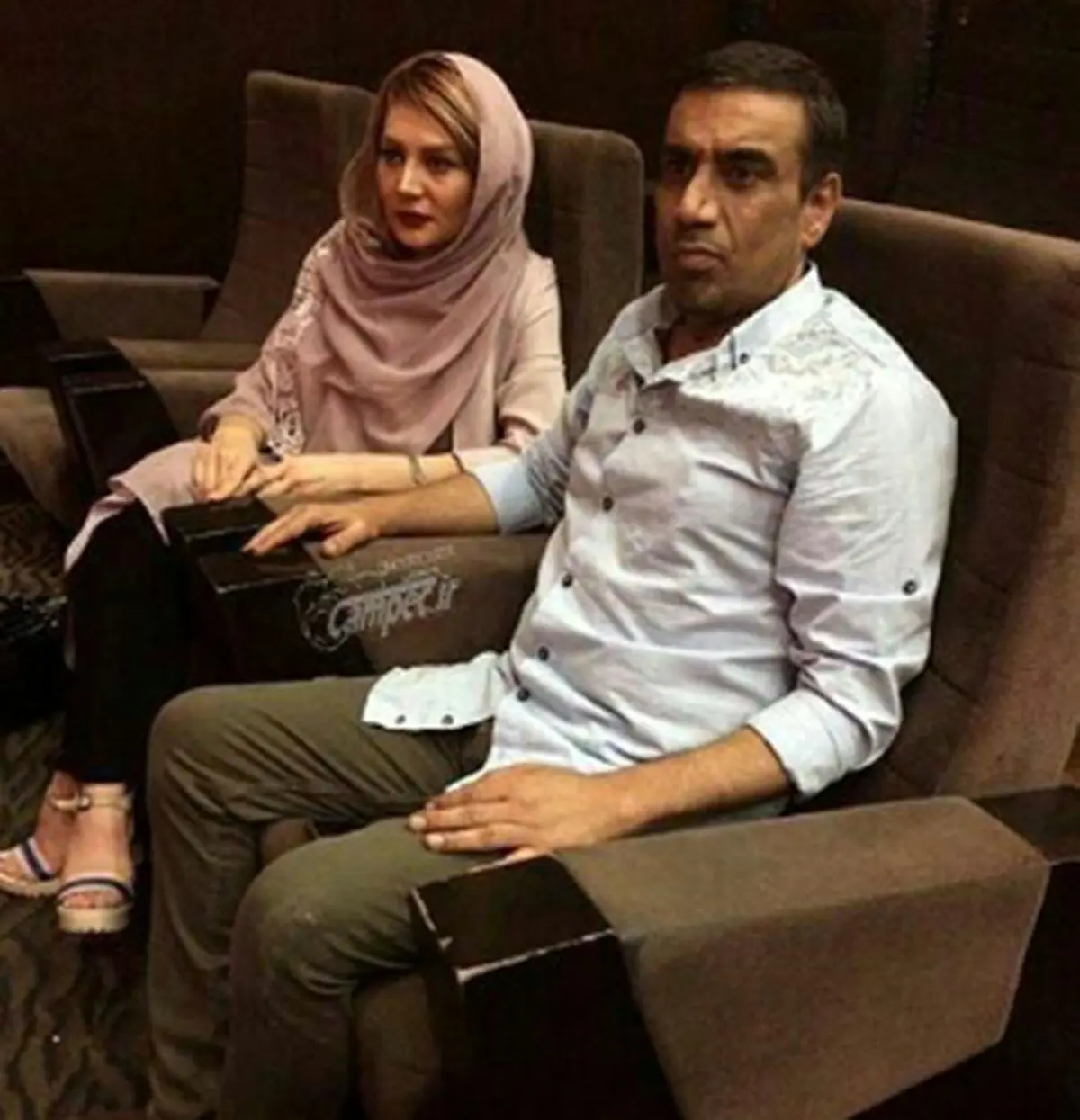 بازیگر طنز و همسرش عزادار شدند/عکس