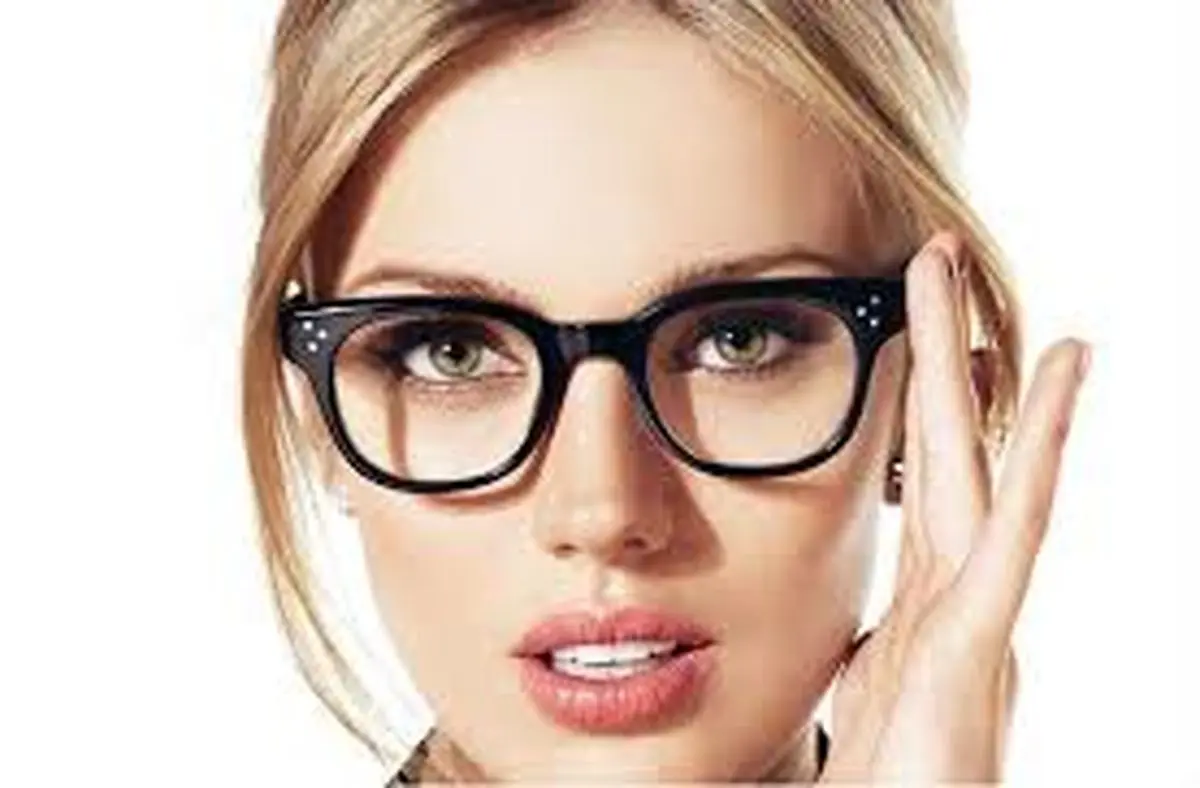 برطرف کردن لک جای عینک از روی پوست بینی