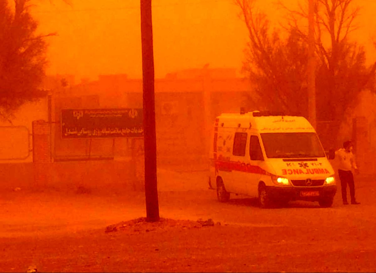 طوفان ۶۲۰ نفر را در سیستان راهی بیمارستان کرد