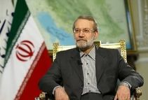 لاریجانی: در حال بررسی پیام‌های آمریکا درباره از سرگیری مذاکرات هستیم

