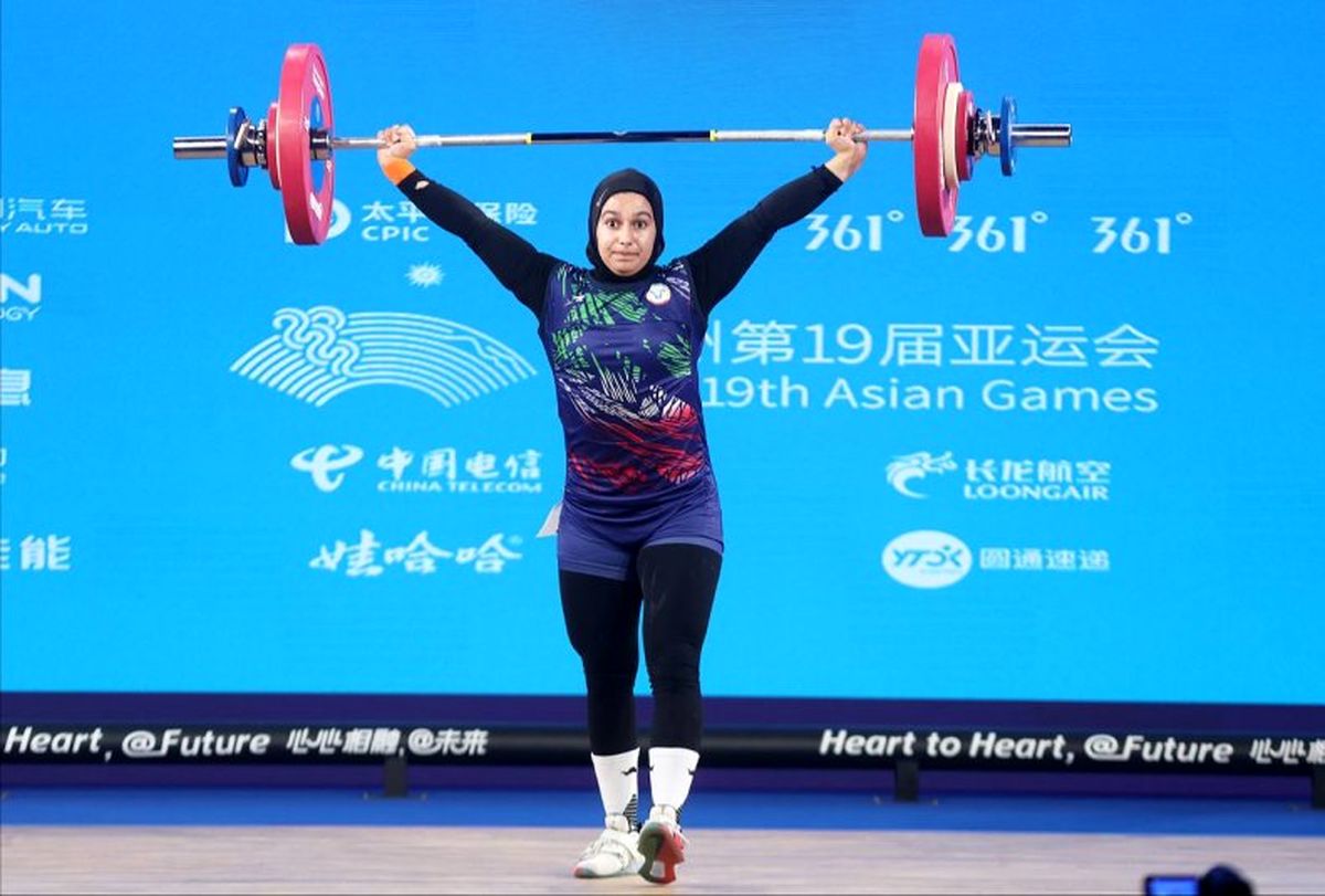 رکورد شکنی ریحانه کریمی در مسابقات وزنه برداری قطر کاپ

