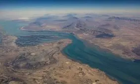 محسن میلانی: کنترل تنگه هرمز، سلاح هسته‌ای جدید ایران برای بازدارندگی است