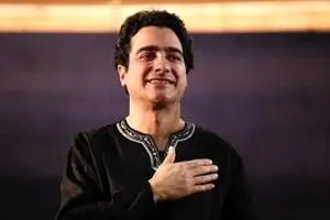 سفر به تاریخ؛ «همایون شجریان» در 12 سالگی در حال نواختن تنبک در عروسی خواهرش