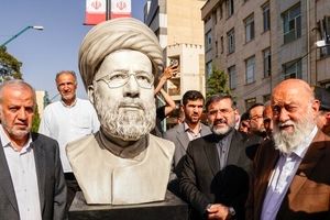 رونمایی از تندیس شهیدجمهور در حوالی خیابان پاستور تهران