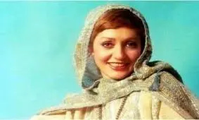 سفر در زمان؛ «گوگوش 21 ساله» در حال گفتگو با «ویلیام وایلر» در تهران؛ سال 1350 