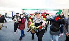 زن قهرمان تبریزی به‌ دنبال ثبت رکوردِ کشیدنِ هواپیما و کشتی/ تریلی ۱۷ تنی را ۴۱ متر را جابجا کردم