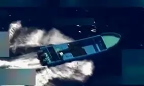 حمله آمریکا به یک شناور در اقیانوس آرام، ۴ کشته برجای گذاشت

