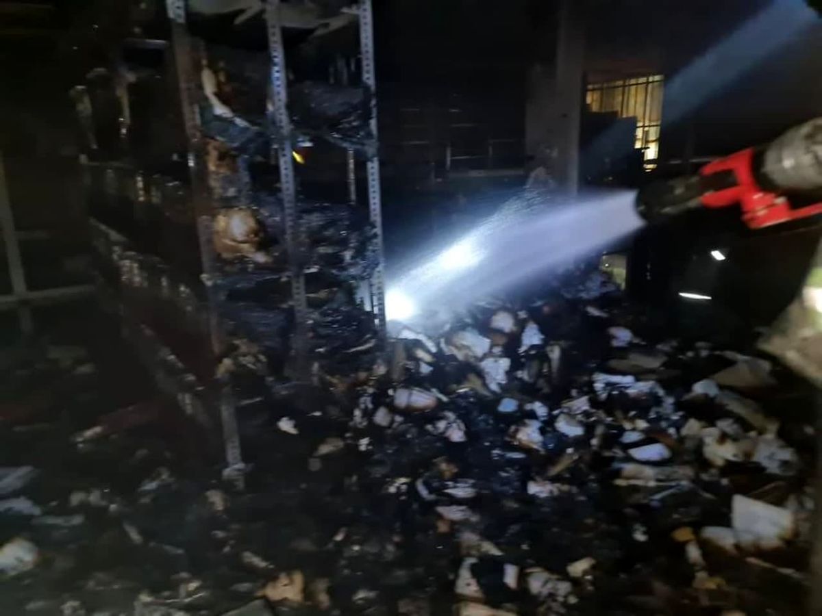 مهار آتش سوزی یک شعبه بانکی در جویبار