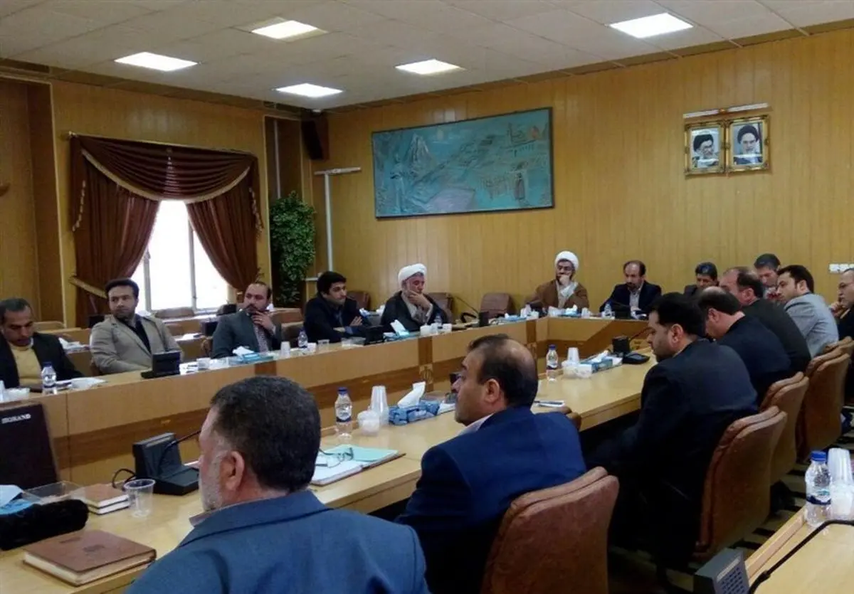 بررسی آسیب‌های طلاق در دماوند با کمک پایان‌نامه‌های دانشجویی