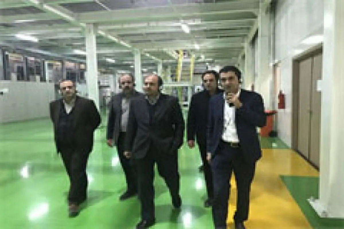 بازدید عضو هیات مدیره بانک صنعت و معدن از شرکت تالک ایرانیان