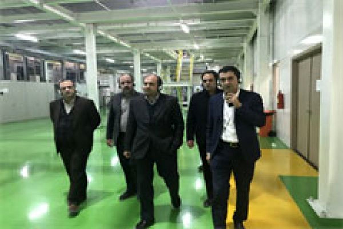 بازدید عضو هیات مدیره بانک صنعت و معدن از شرکت تالک ایرانیان