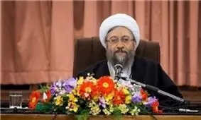 باید با ایجاد راه های امن متعدد در فضای مجازی به مردم حق انتخاب بدهیم/ چه کسی گفته که مسیر امن در فضای مجازی فیلتر شود؟