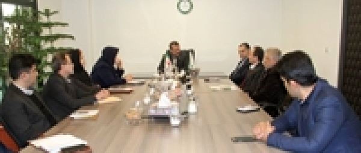 نشست هماندیشی عضو هیأت مدیره پستبانک با مدیر و کارکنان امورشعب و بازاریابی