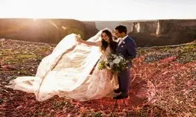 برگزاری مراسم عروسی بین زمین و آسمان + عکس