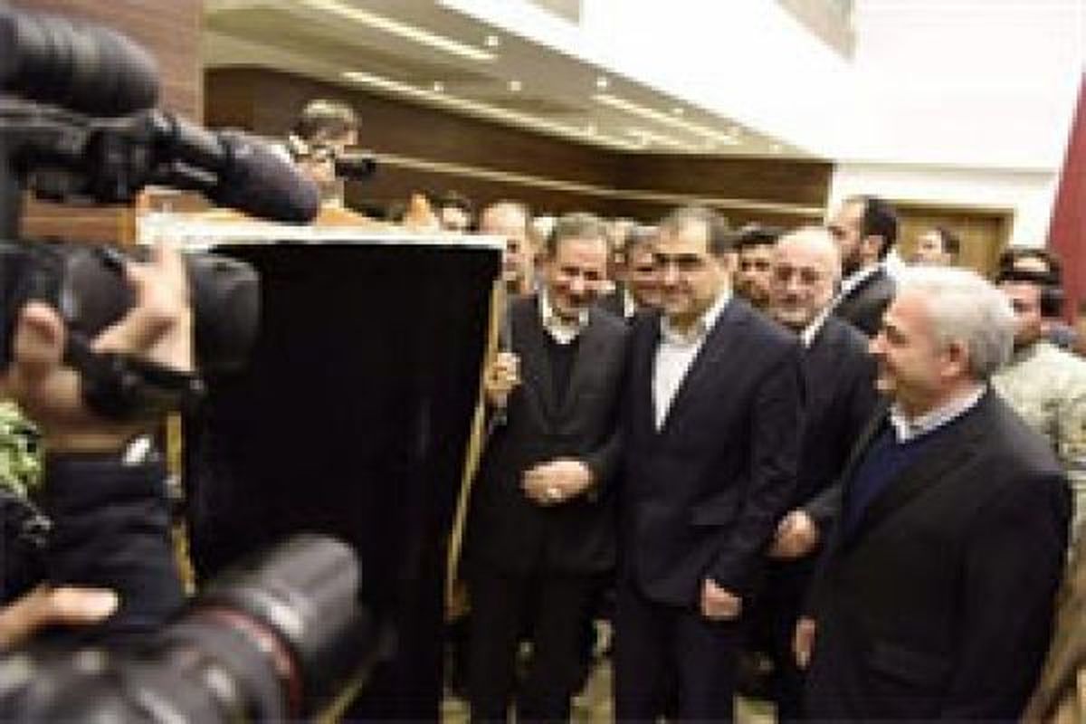 افتتاح شرکت دانش بنیان زیست دارو دانش با بهرهمندی تسهیلات بانک صنعت و معدن