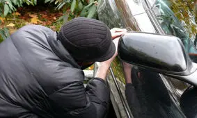 دستگیری سارق خودروهای مزدا ۳ شرق پایتخت