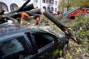 طوفان فردريک در اروپا 10 قربانی گرفت