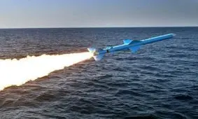 موشک کروز قدیر از ناو‌ نیروی دریایی شلیک شد