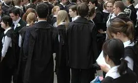 زنان در آکسفورد پیشی گرفتند