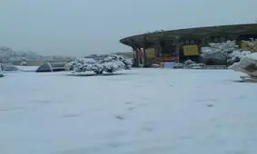 نمایی از تیاتر شهر پس از بارش برف