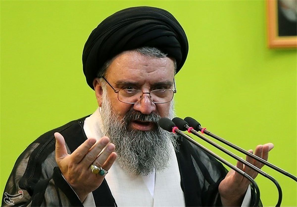 انقلاب اسلامی بدون امام خمينی(ره) هويت ندارد/ما با فضای مجازی مخالف نيستيم