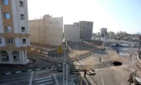 فرونشست خیابان ۱۵ خرداد در قم/ خانه‌های اطراف تخلیه شدند+عکس