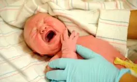 شایع‌ترین علت مرگ کودکان ایرانی کدامند؟/ سوانح جاده‌ای دومین عامل اتلاف عمر در آینده