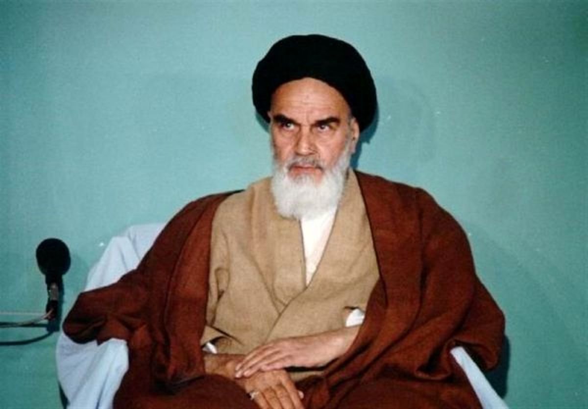 نقش رهبری امام خمینی در پیروزی انقلاب اسلامی/ انقلابی که در آن اسلحه نبود