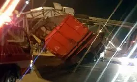 تعداد کشته شدگان حادثه سقوط پل عابر پیاده در پاکدشت به 3 نفر رسید