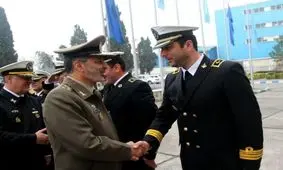 بازدید فرمانده کل ارتش از یکان های عملیاتی ناوگان شمال و منطقه چهارم دریایی ارتش