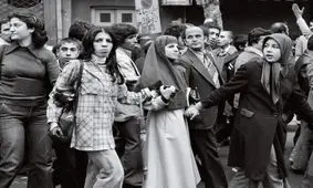 زن انقلابی، عبور از کلیشه‌های جنسیت‌زده