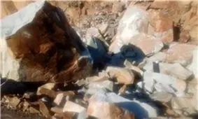 ریزش کوه در محور سوادکوه/ 3 خودرو آسیب دید