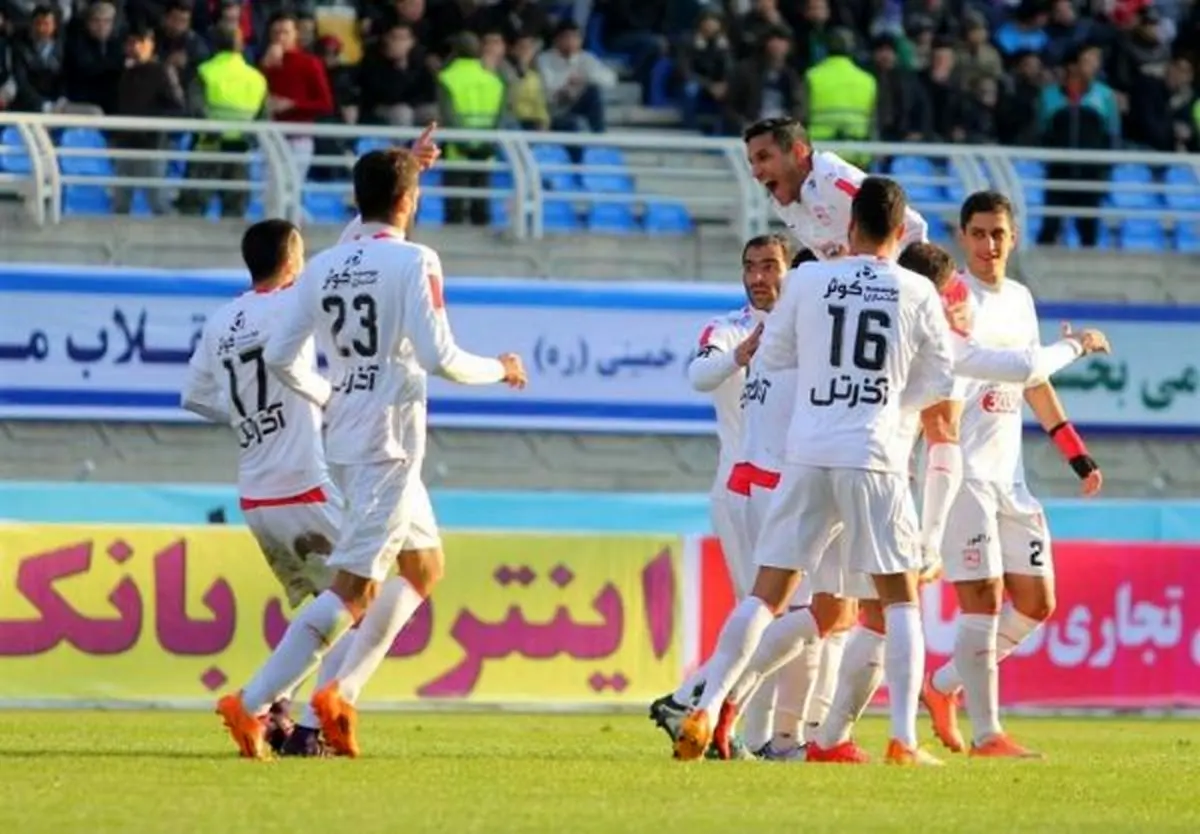 رستگاری تراکتور در دقیقه 93/ ساغلام دربی تبریز را برد