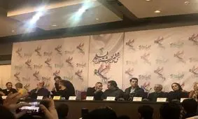 پایان نشست خبری با دعوای خبرنگاران/ هومن سیدی: اگر بخواهید روی دیگری از خودتان نشان دهید من هم می توانم