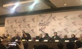 پایان نشست خبری با دعوای خبرنگاران/ هومن سیدی: اگر بخواهید روی دیگری از خودتان نشان دهید من هم می توانم