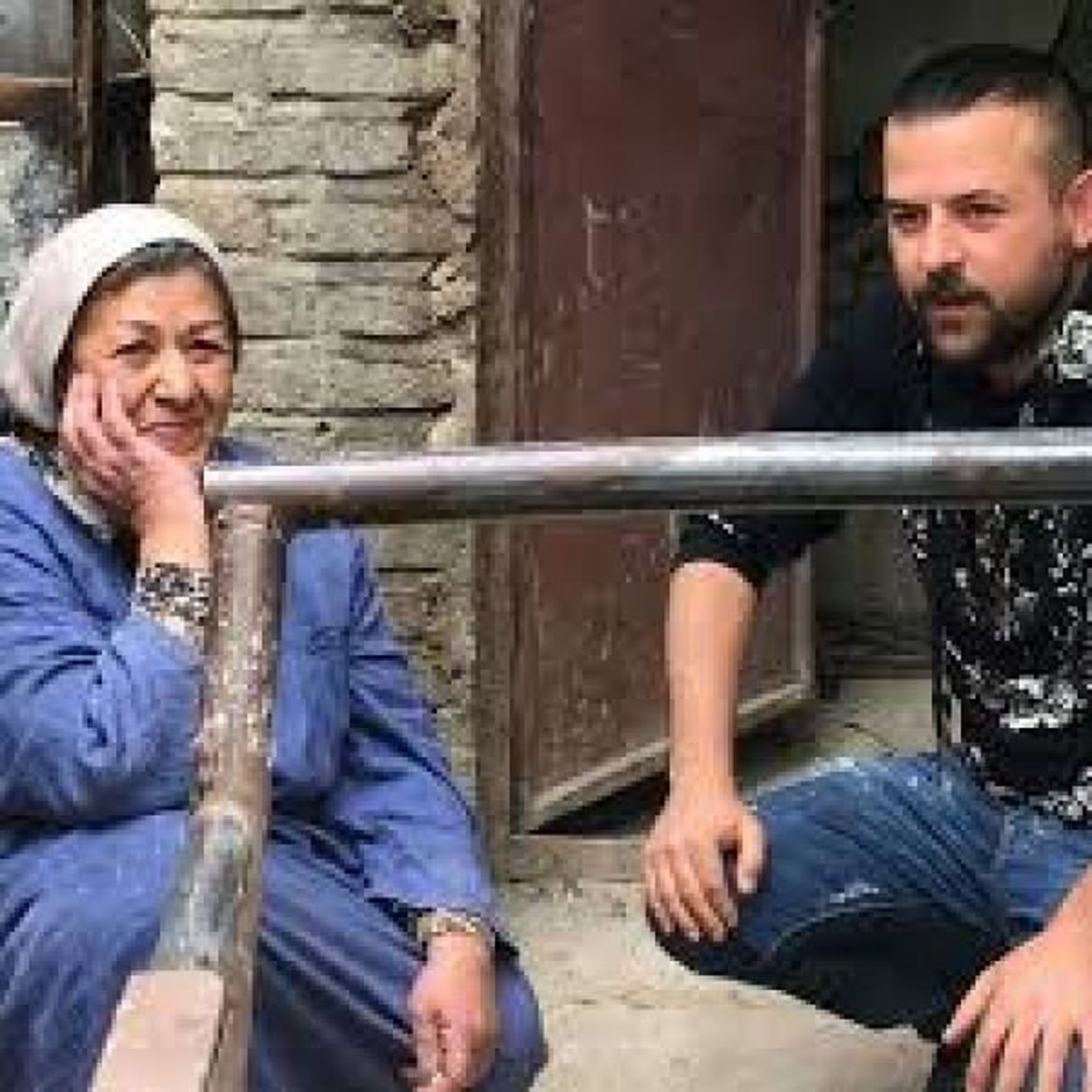 صحبت های بازیگر ۶۵ ساله "مغزهای کوچک زنگ زده'': کارتن خواب بودم