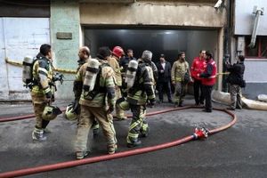 ۱۲ نفر در در آتش سوزی ساختمان وزارت نیرو مصدوم شدند